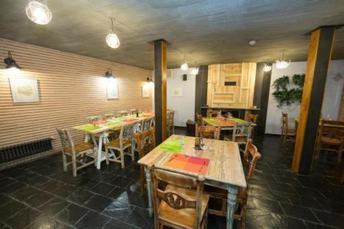 Rustik Hostal Rural Hotel Molinaseca Luaran gambar